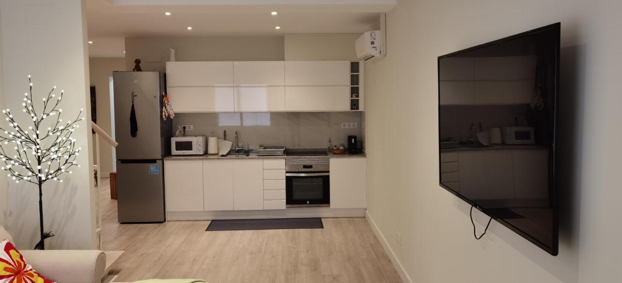 Barcelona Duplex De 3 Habitaciones L'Hospitalet de Llobregat Exteriör bild
