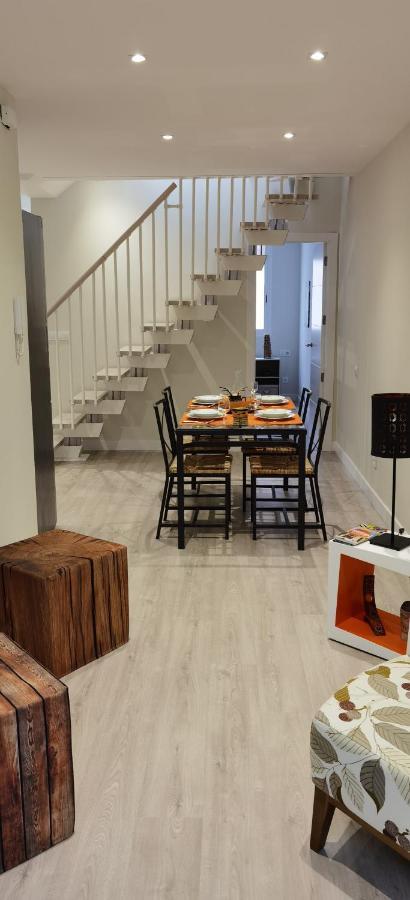 Barcelona Duplex De 3 Habitaciones L'Hospitalet de Llobregat Exteriör bild